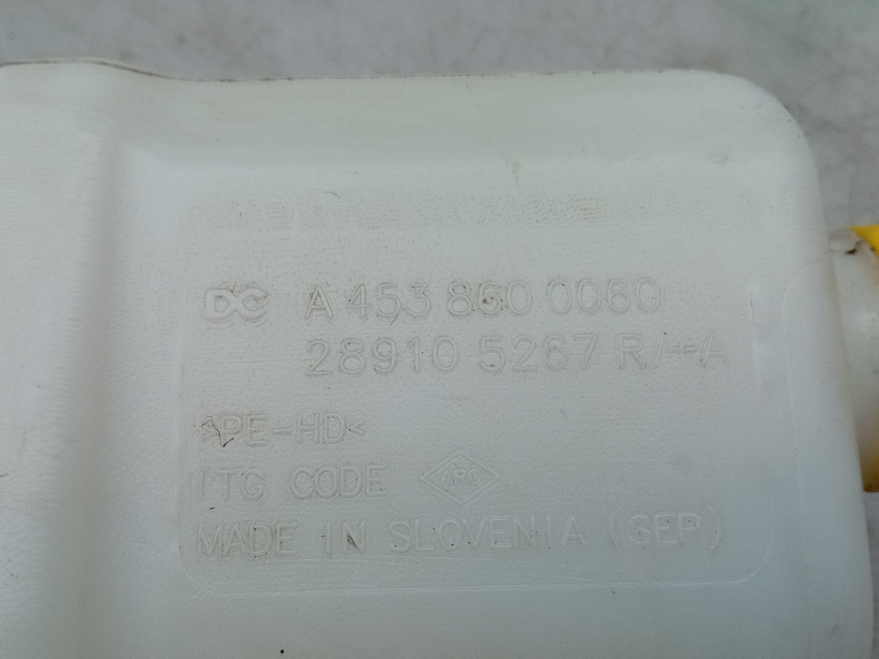 Réservoir/ Vase D'expansion De Liquide De Refroidissement RENAULT Twingo III (BCM_) Imagem-2