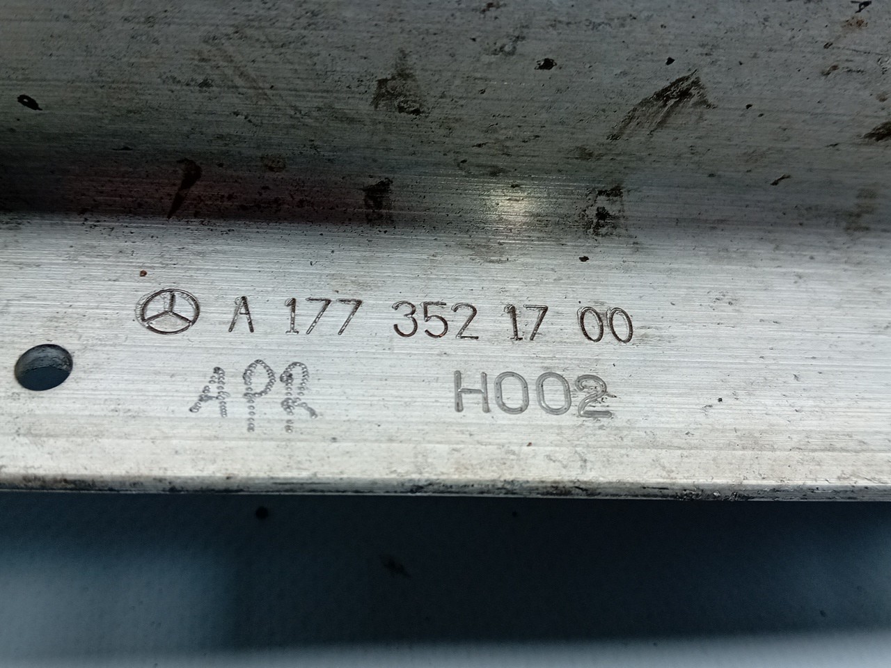 Bras de suspension arrière gauche MERCEDES-BENZ Classe A (W177) Imagem-2