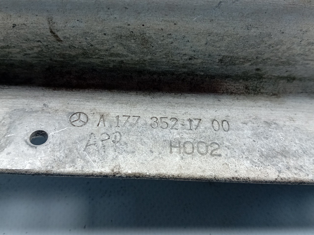 Braço de suspensão trás direito MERCEDES-BENZ Classe A (W177) Imagem-3