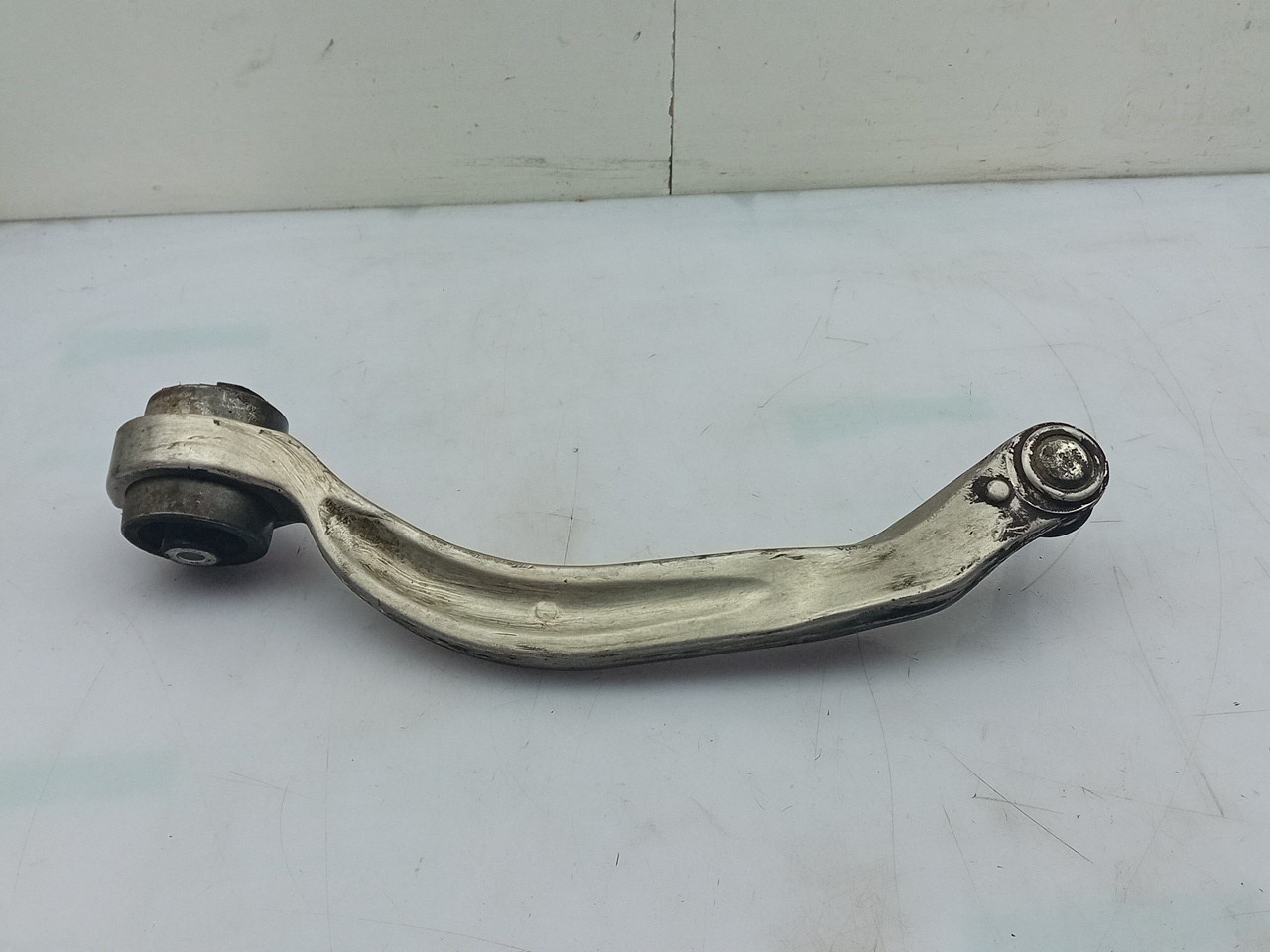 Braccio di sospensione anteriore destra