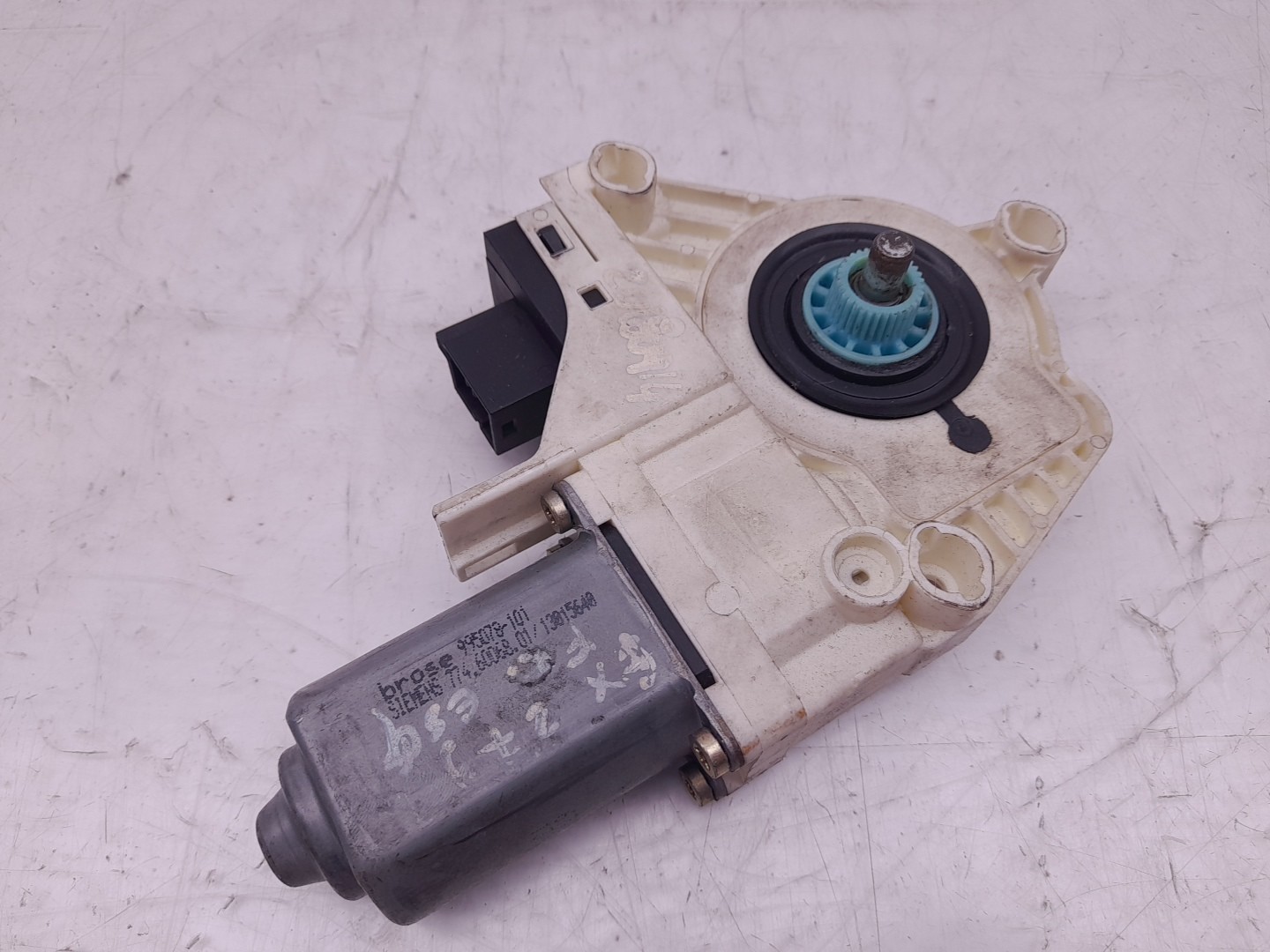 Motor vidro frente esquerdo AUDI A6 (4F2, C6) Imagem-2