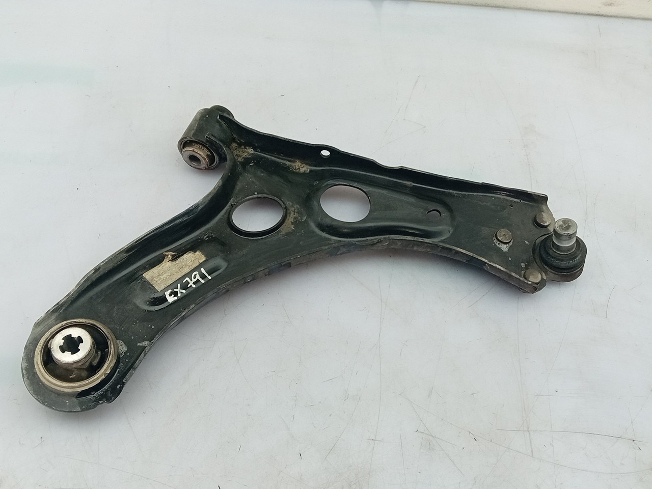 Bras de suspension Avant gauche OPEL Corsa F Imagem-1