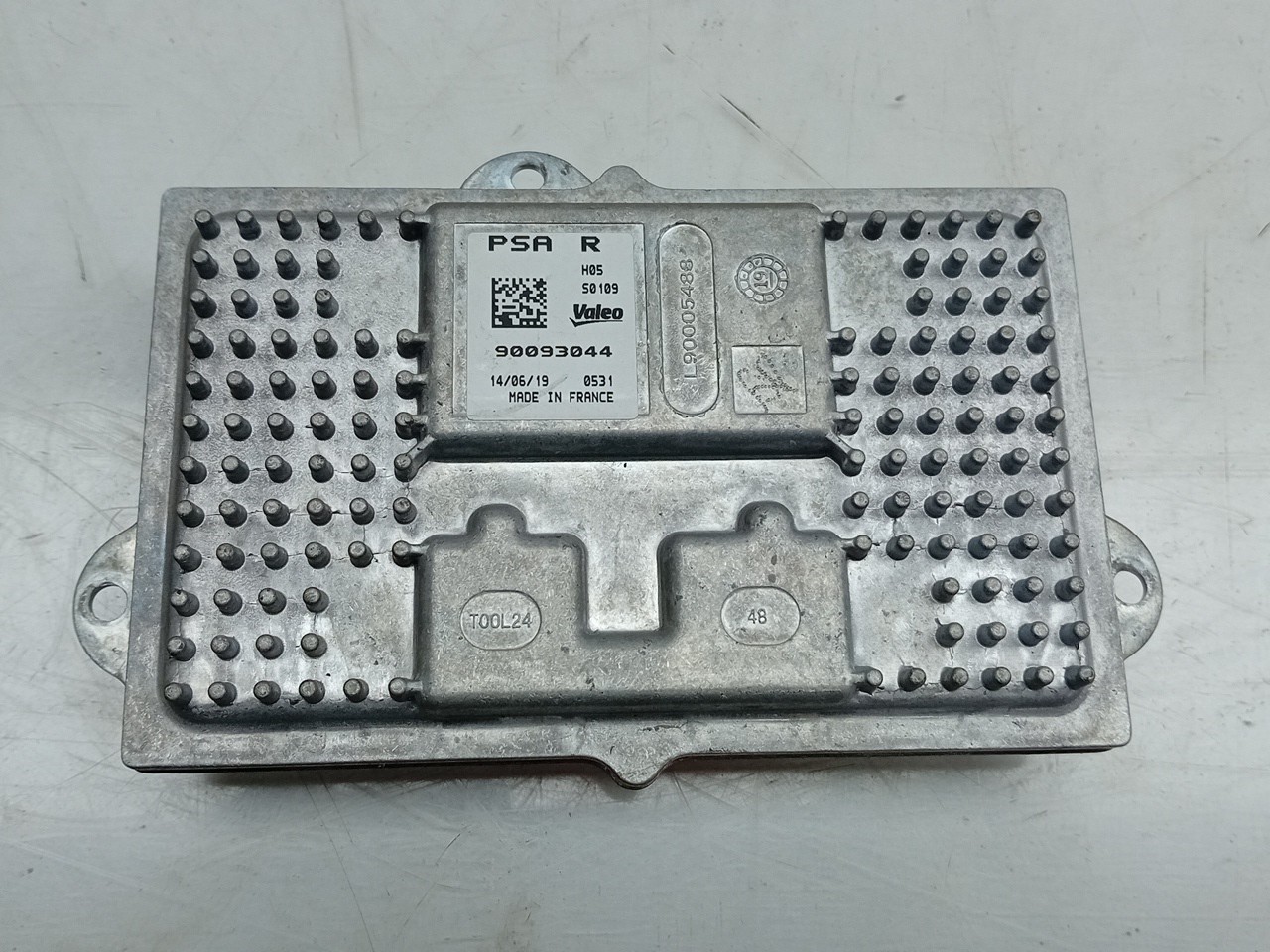 Lighting control unit / Lights ECU PEUGEOT 3008 II (M_) Imagem-1