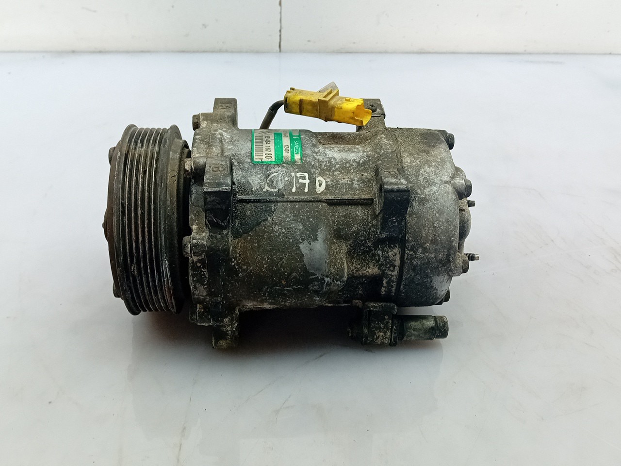 AC compressor