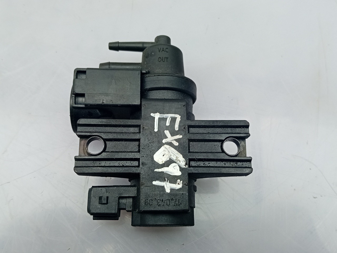 Turbo solenoid valve RENAULT Captur (J5_) Imagem-2