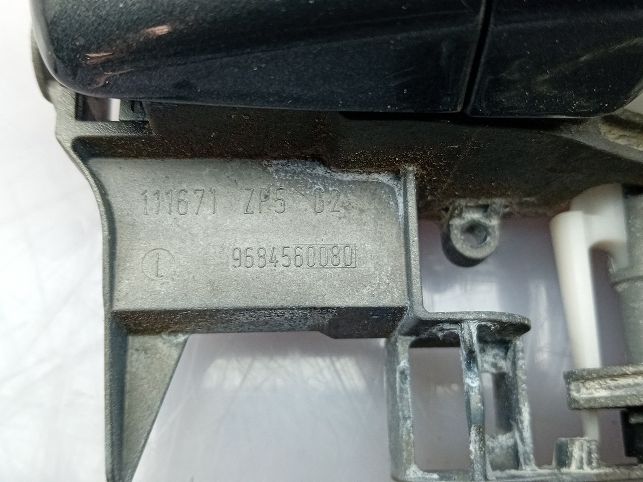 Poignée de porte arrière gauche PEUGEOT 3008 I (0U_) Imagem-2