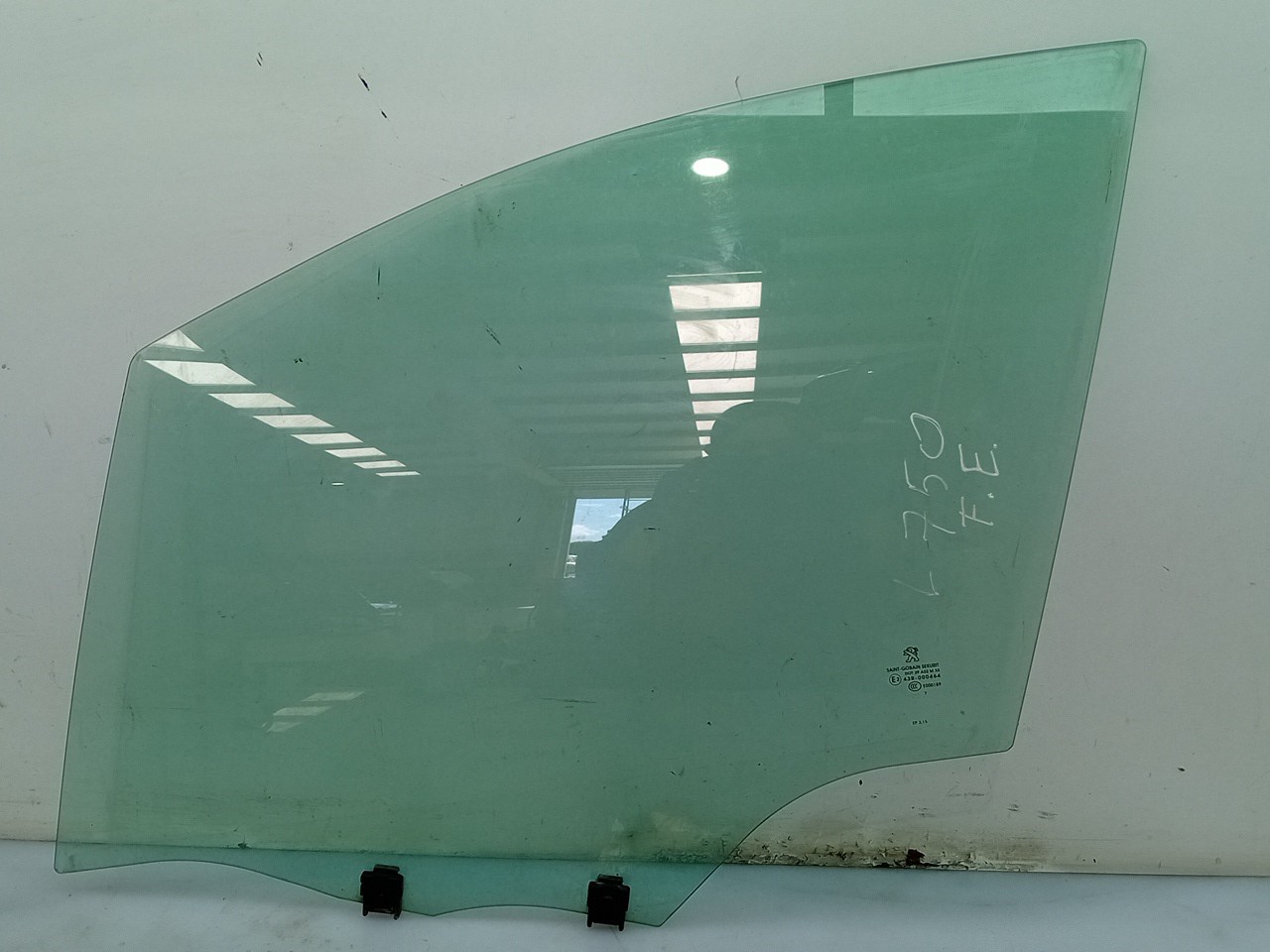 Vidro porta frente esquerda