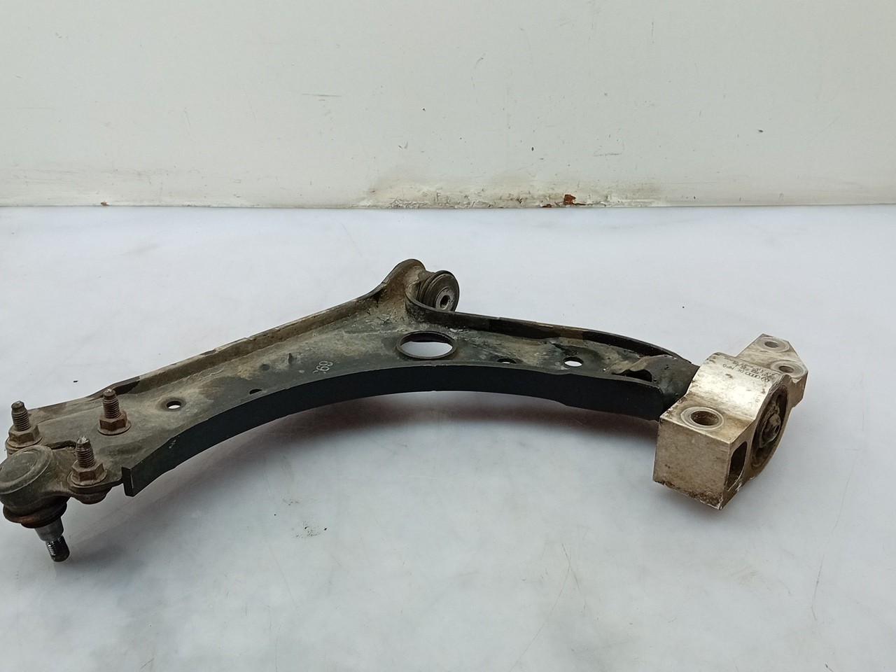 Right front suspension arm AUDI A3 (8P1) Imagem-1