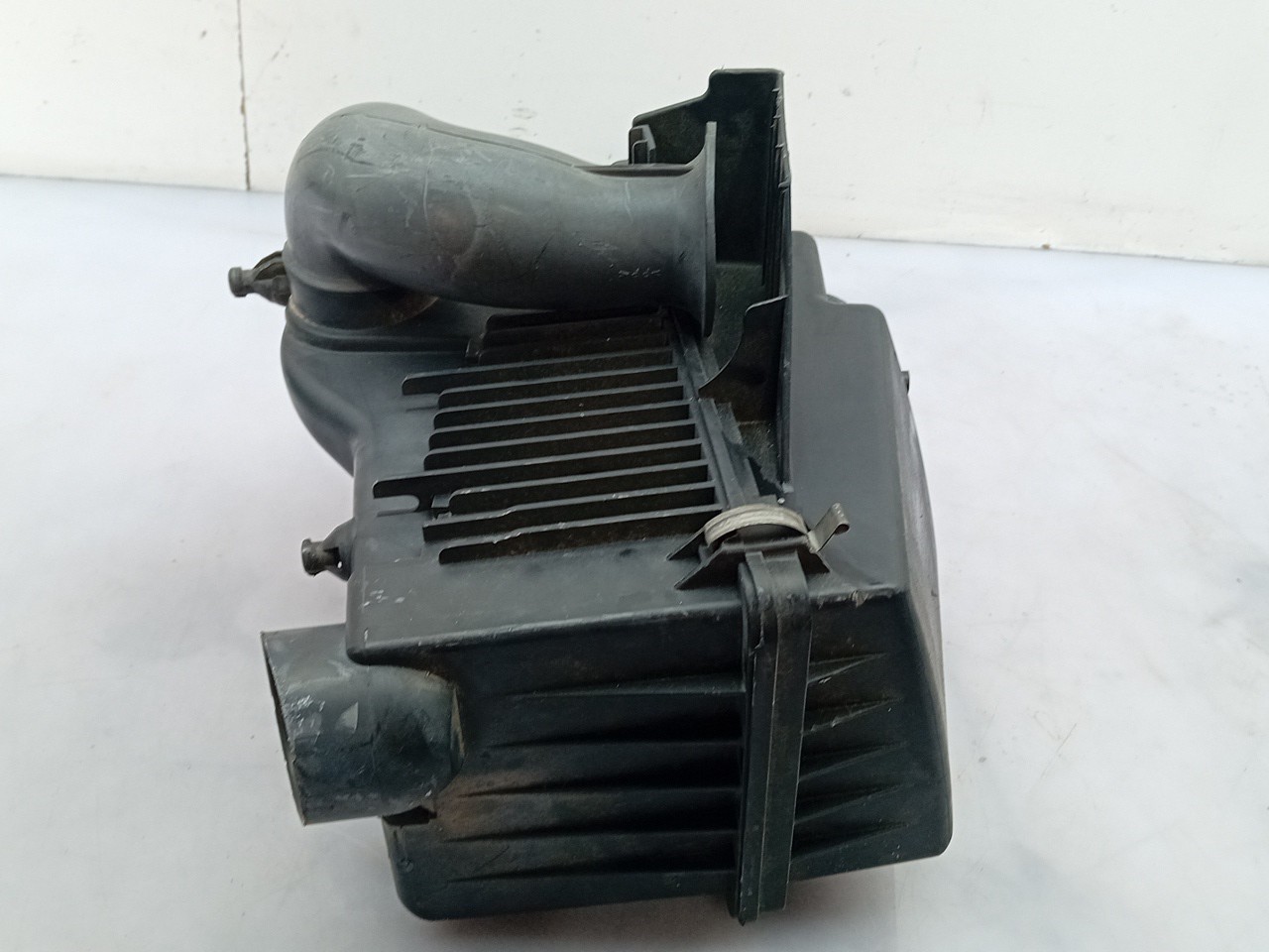 Air filter box MAZDA 6 Hatchback (GG) Imagem-1
