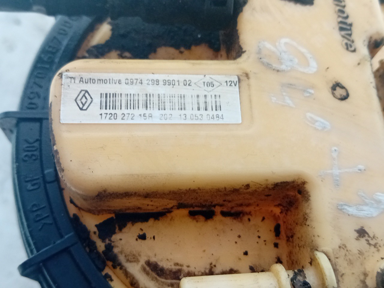 Fuel pump RENAULT Captur (J5_) Imagem-2