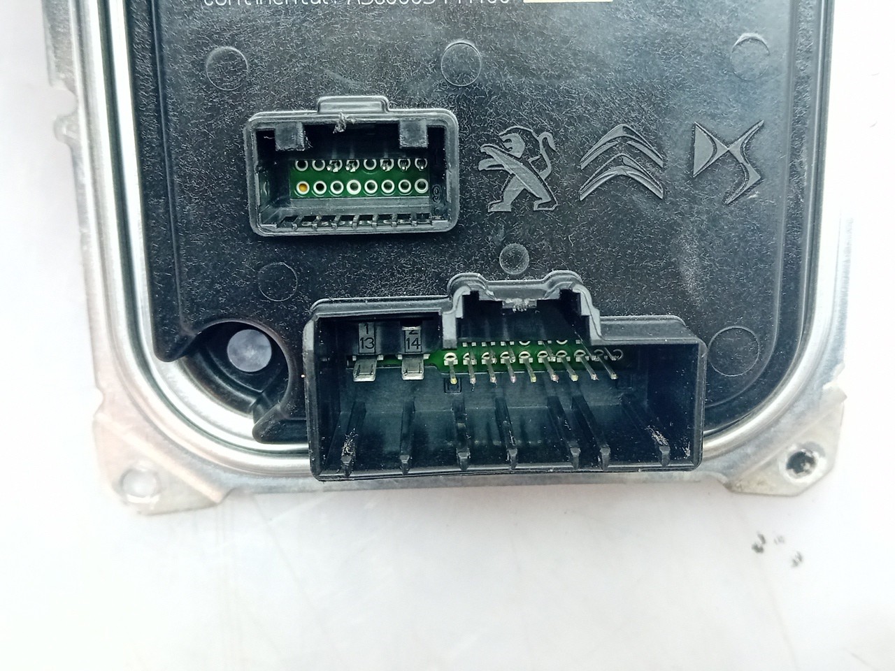 Lighting control unit / Lights ECU PEUGEOT 308 SW III Imagem-2