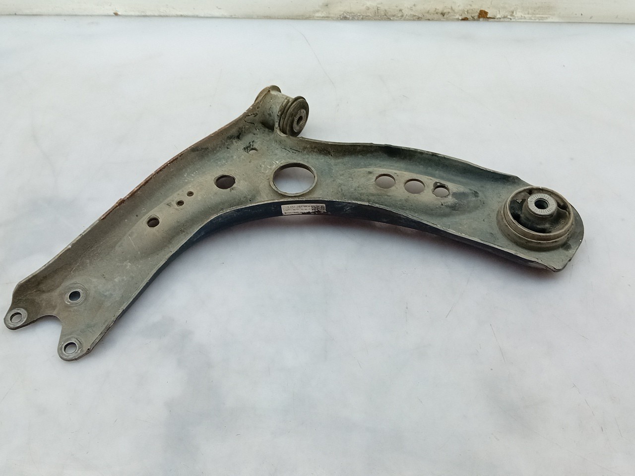 Bras de suspension Avant Droite AUDI A3 Sportback (8VA, 8VF) Imagem-1