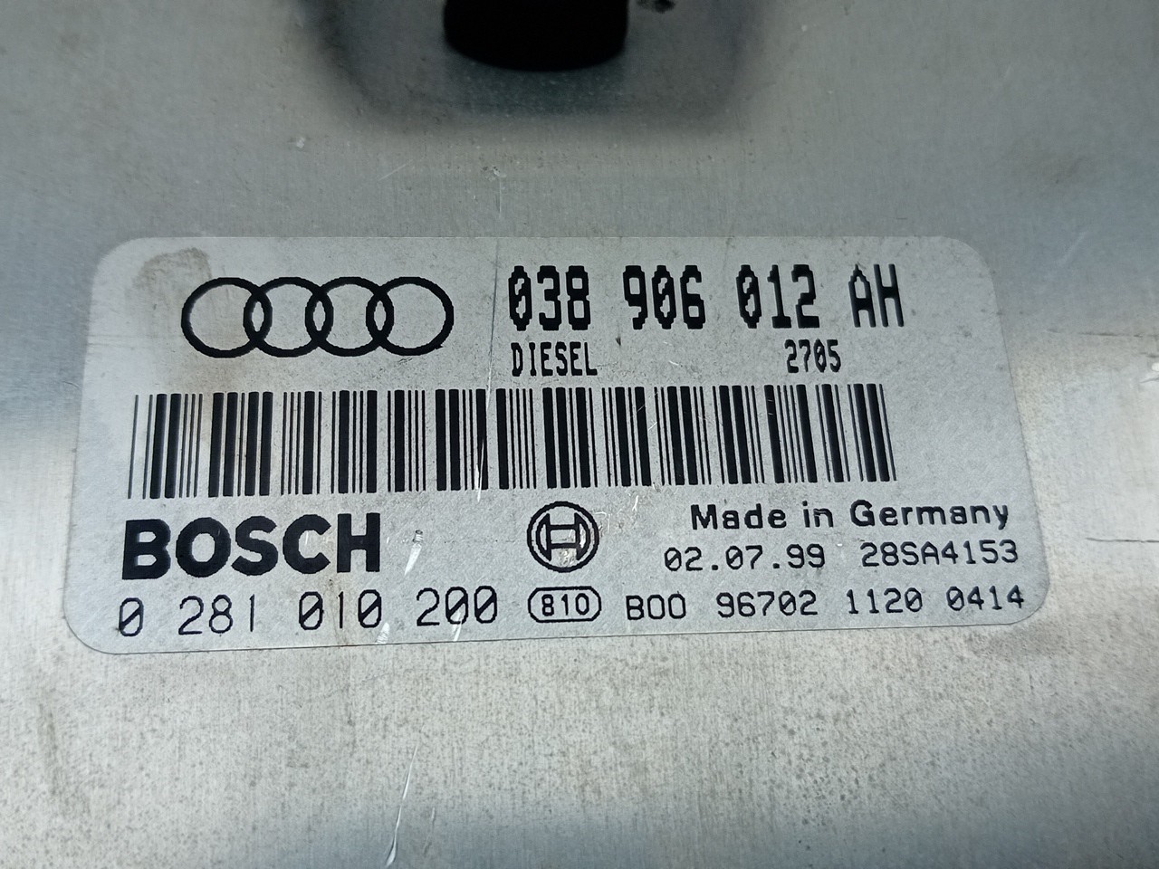 Engine control unit / ECU AUDI A4 (8D2, B5) Imagem-3