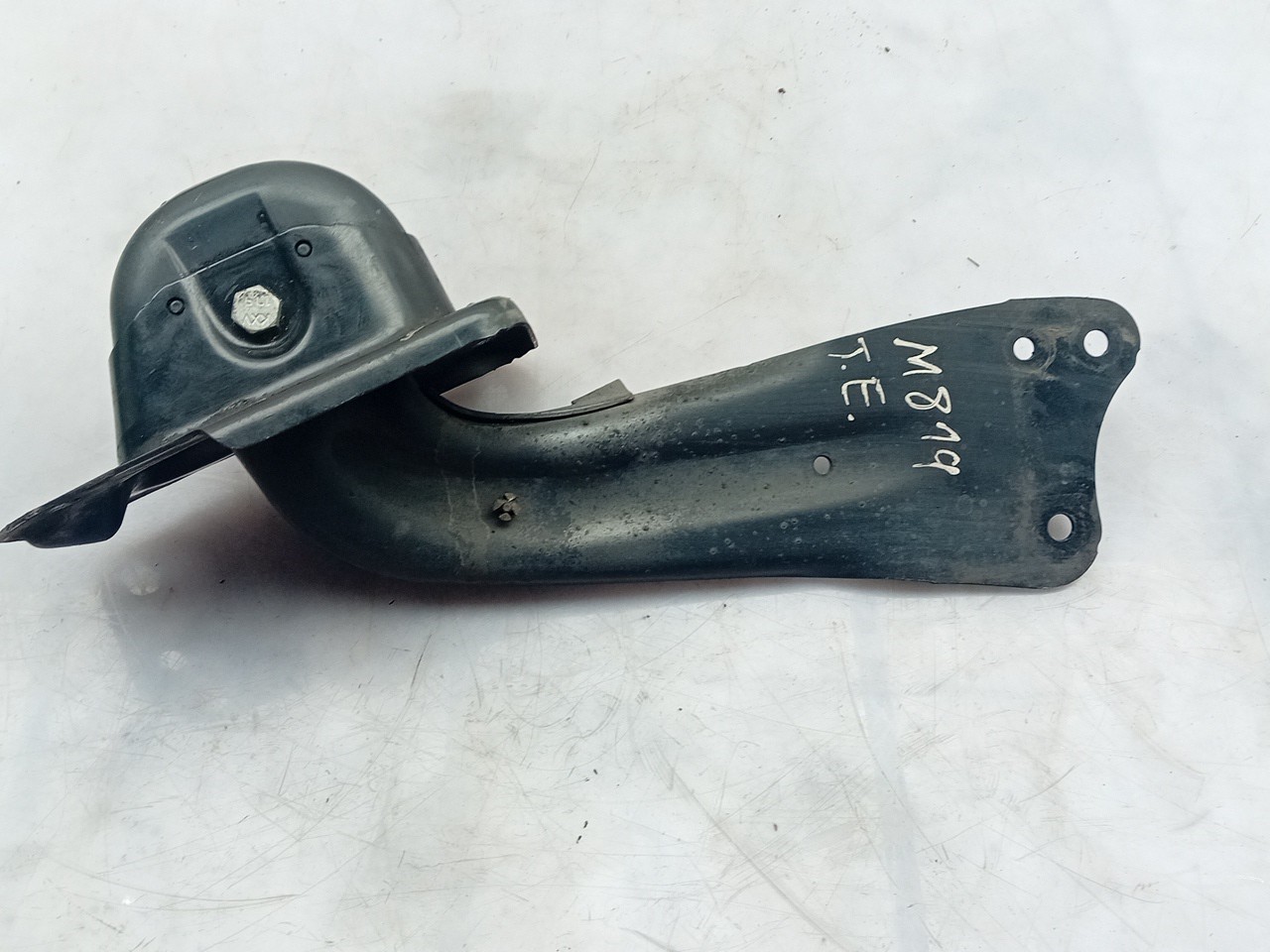 Left front suspension arm