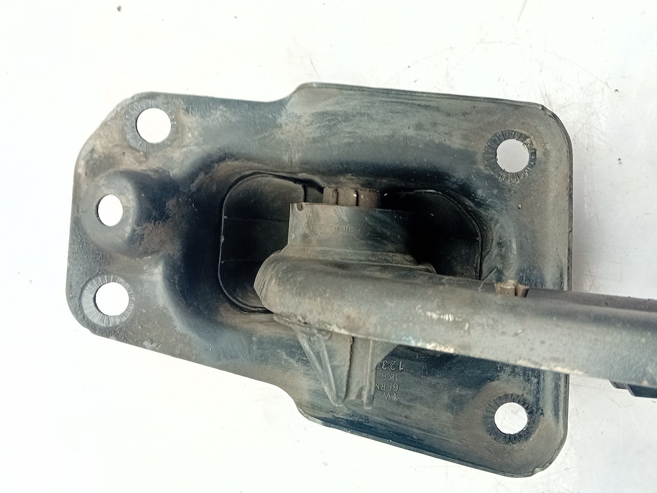 Left front suspension arm VOLKSWAGEN Golf VI Variant (AJ5) Imagem-2