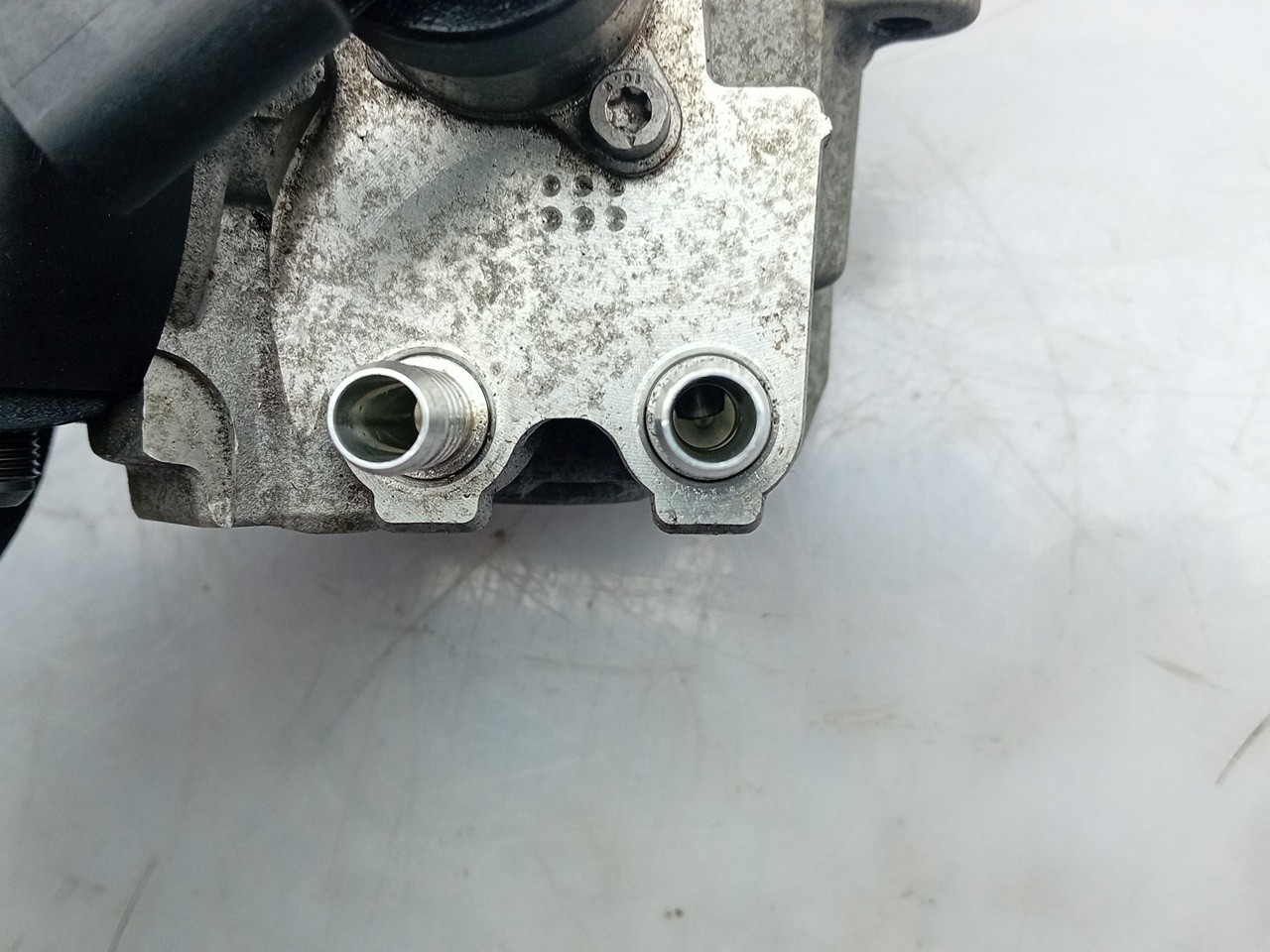 Pompe d'injection AUDI A3 Sportback (8VA, 8VF) Imagem-3