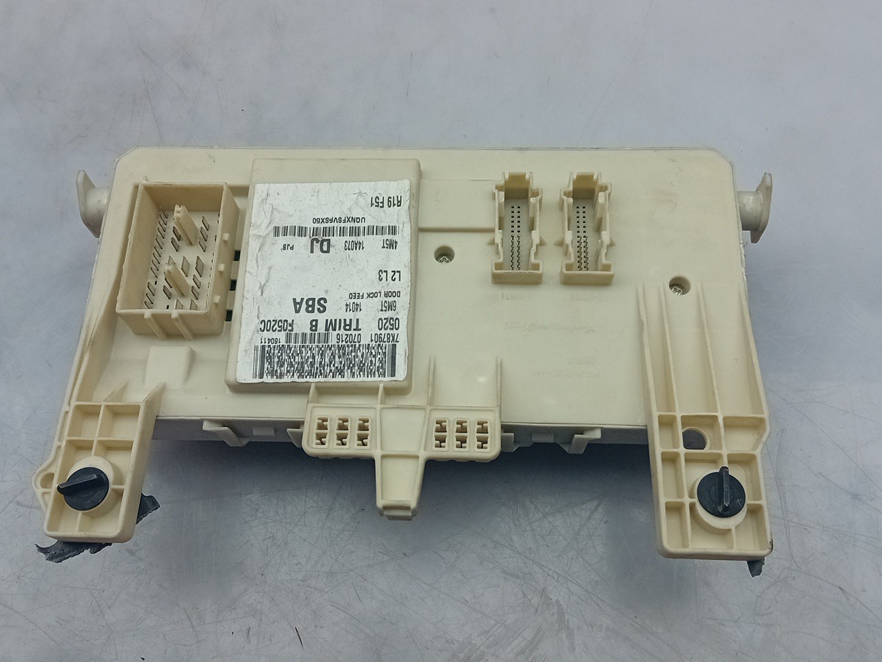 Fuse box / SAM / BSI FORD Focus II (DA_) Imagem-1