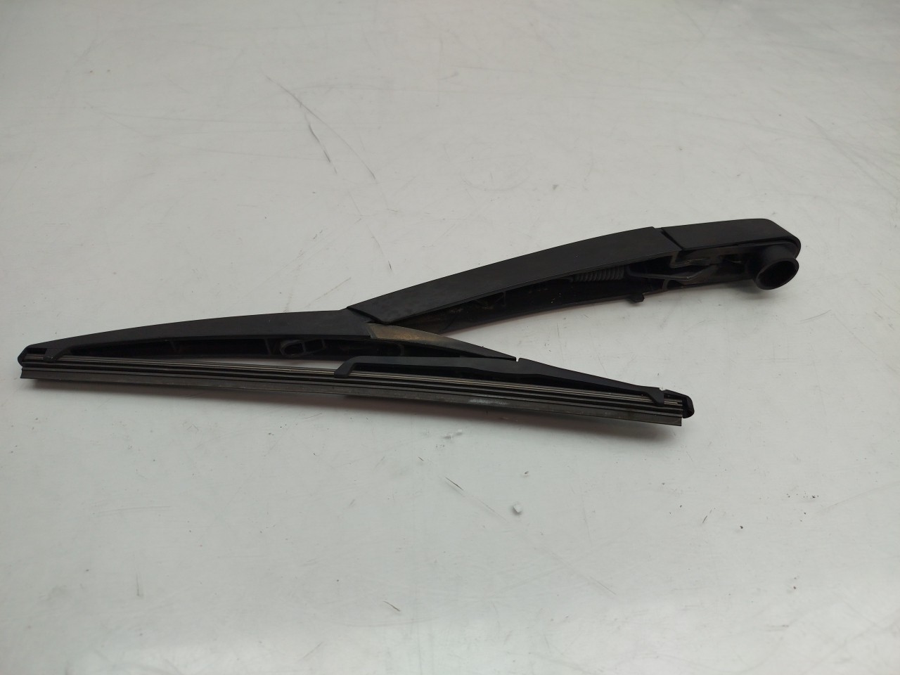 Rear wiper arm DACIA Sandero II (5S_) Imagem-1