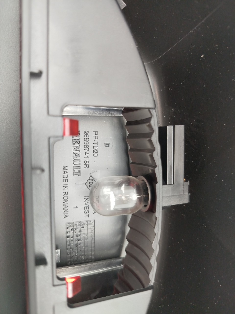 Luz stop adicional / 3º stop DACIA Sandero II (5S_) Imagem-2