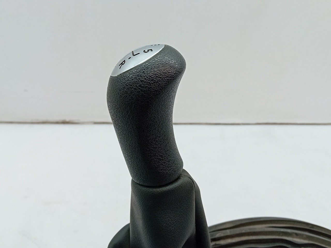 Pommeau / Soufflet de levier DACIA Sandero II (5S_) Imagem-1