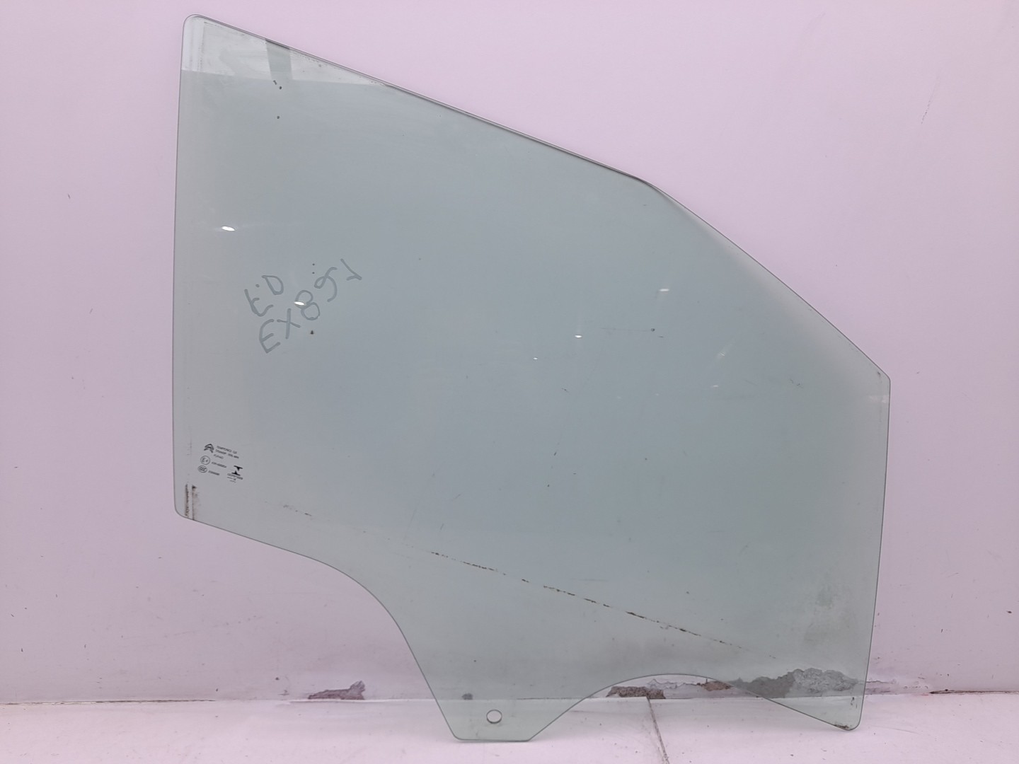 Right front door glass