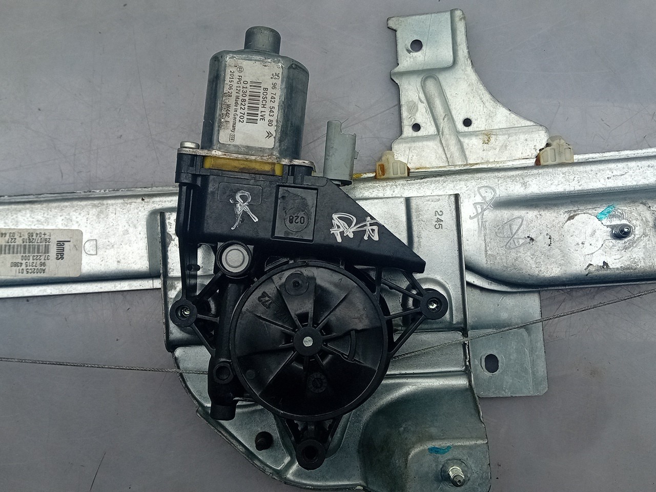 Elevador vidros frente direito PEUGEOT 208 Imagem-2