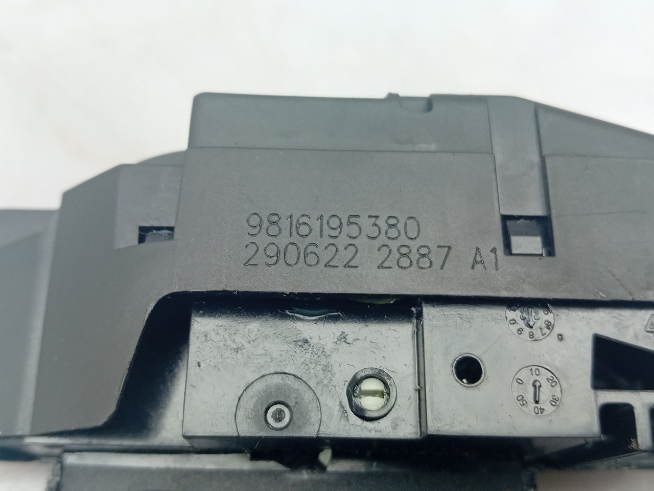 Tailgate Lock /Latch CITROËN C3 III (SX) Imagem-3