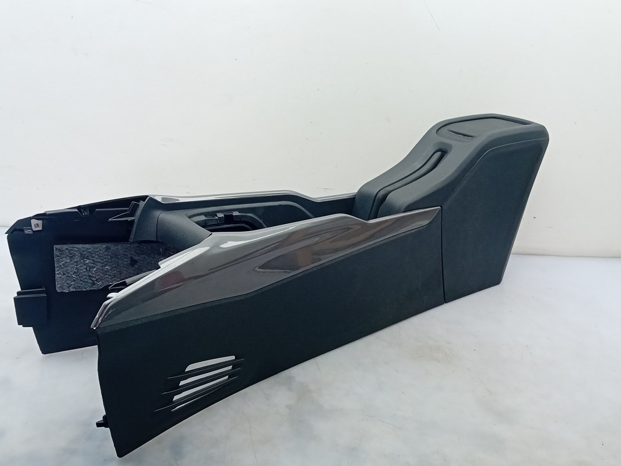 Dashboard trim