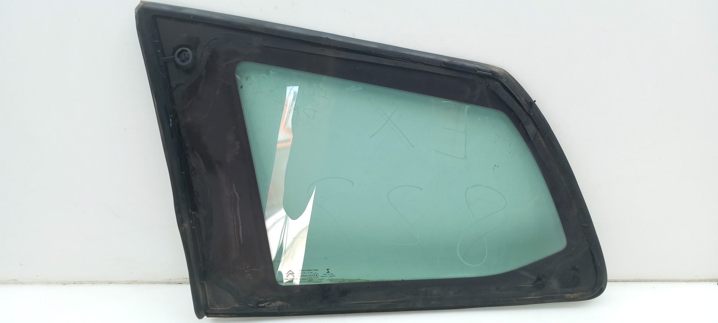 Right rear quarter glass CITROËN C4 Grand Picasso II (DA_, DE_) Imagem-1