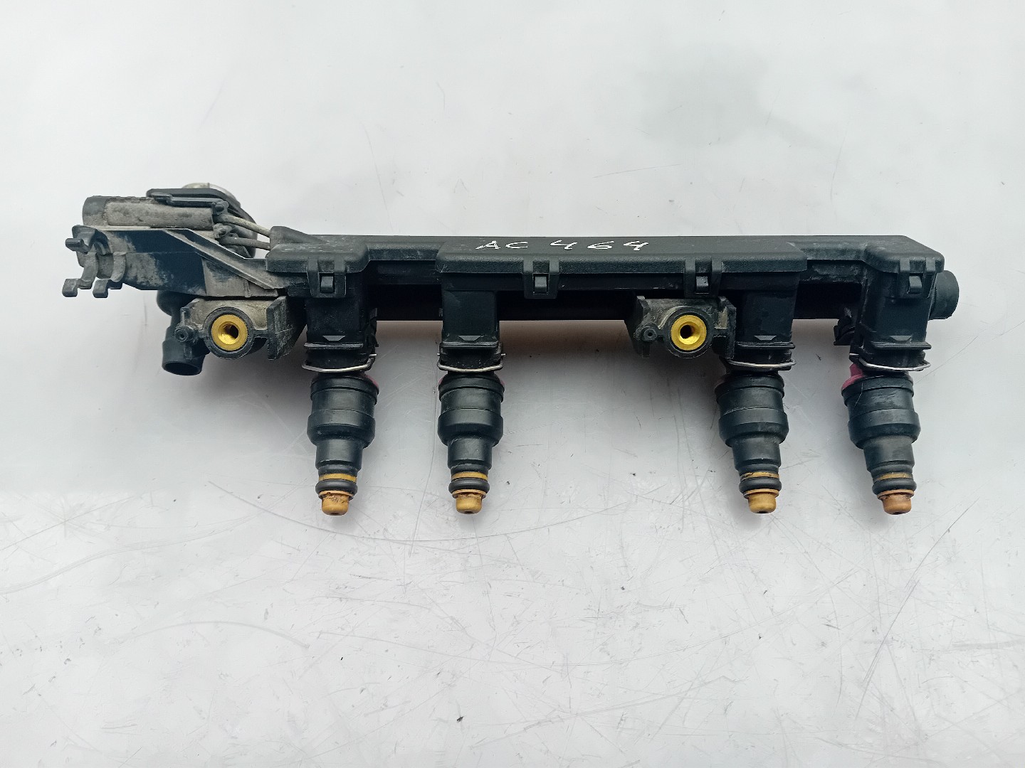 Fuel rail RENAULT Clio II (BB0/1/2_, CB0/1/2_) Imagem-2