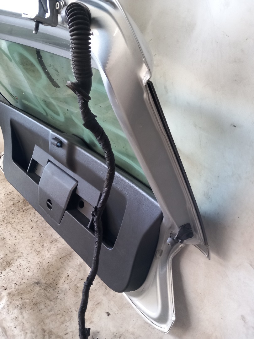 Tailgate / Trunk lid VOLKSWAGEN Polo (AW1) Imagem-2