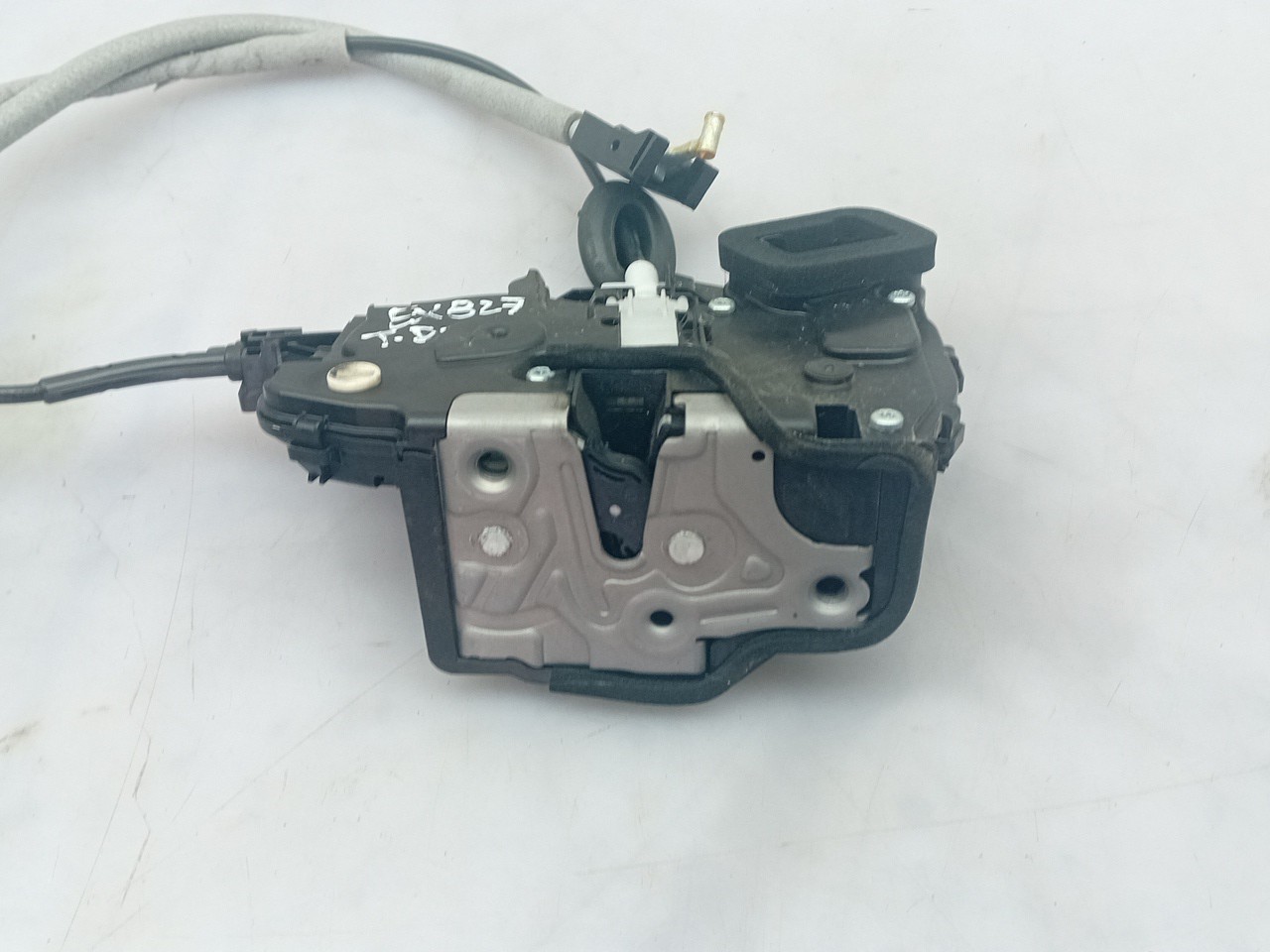 Fechadura / fecho porta trás direito VOLKSWAGEN Polo (AW1) Imagem-2