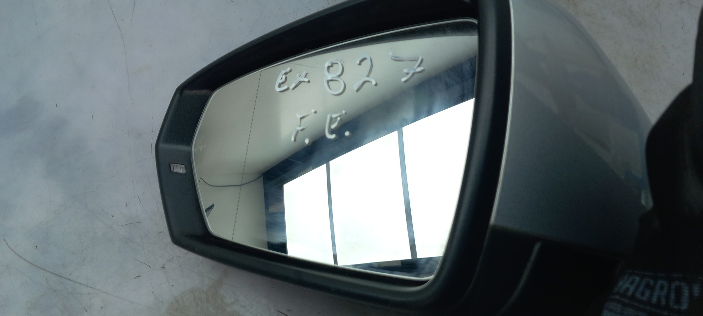 Retrovisor / espelho esquerdo VOLKSWAGEN Polo (AW1) Imagem-4