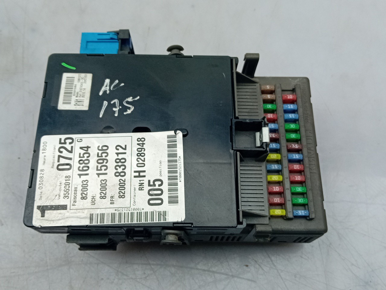 Boîte de fusibles / SAM / BSI RENAULT Espace IV (JK0/1_) Imagem-2