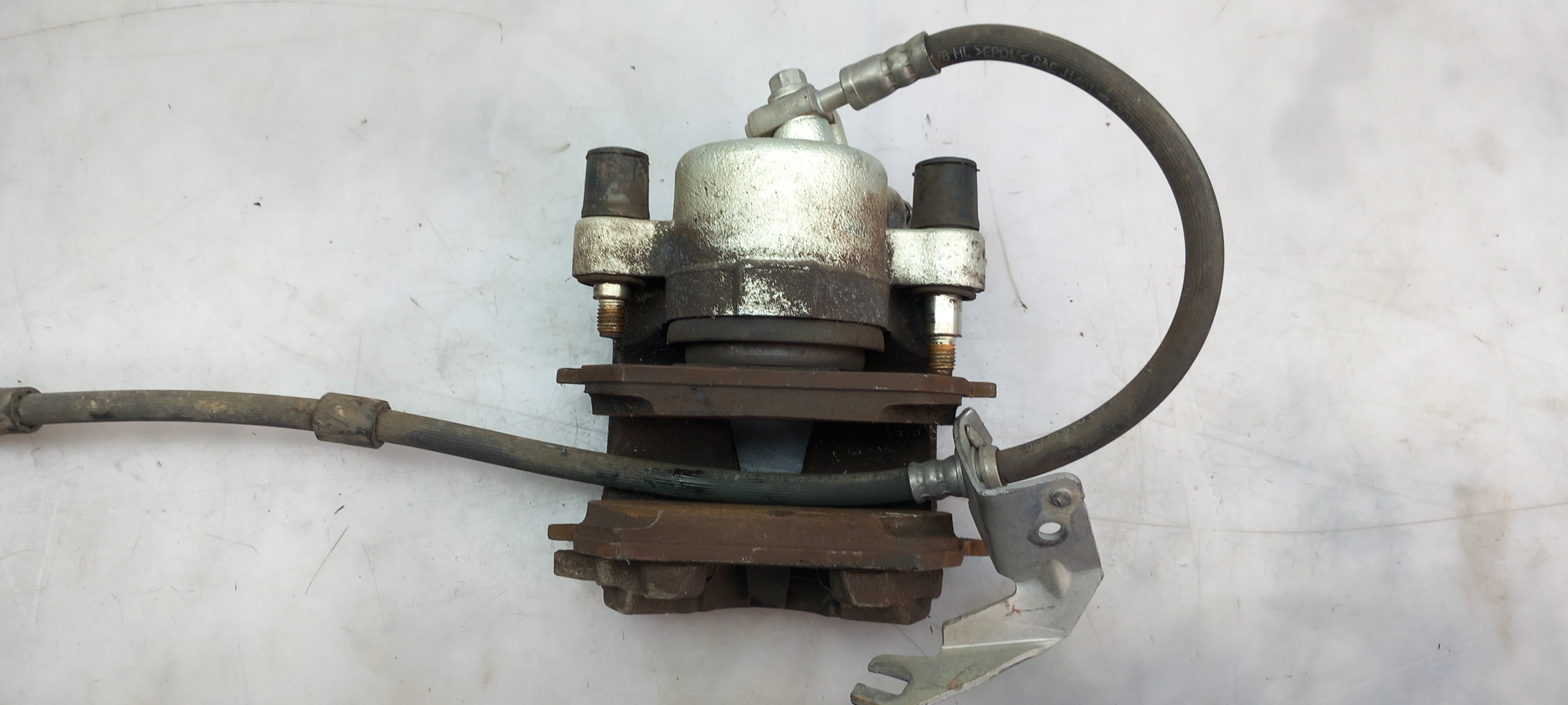Pinza de freno Delantero Derecho VOLKSWAGEN Polo (AW1) Imagem-2