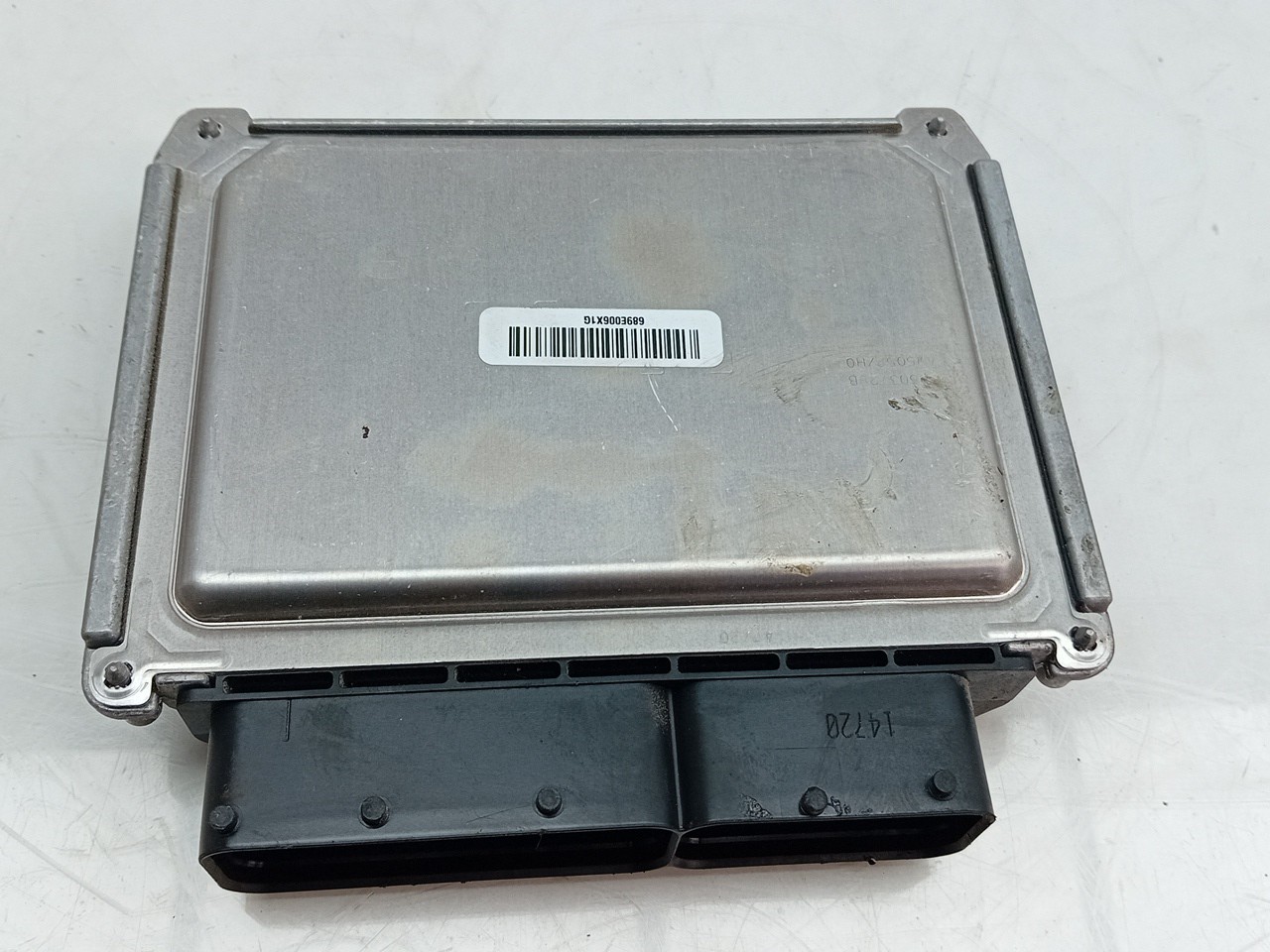 Centralina motor / ECU VOLKSWAGEN Polo (AW1) Imagem-1