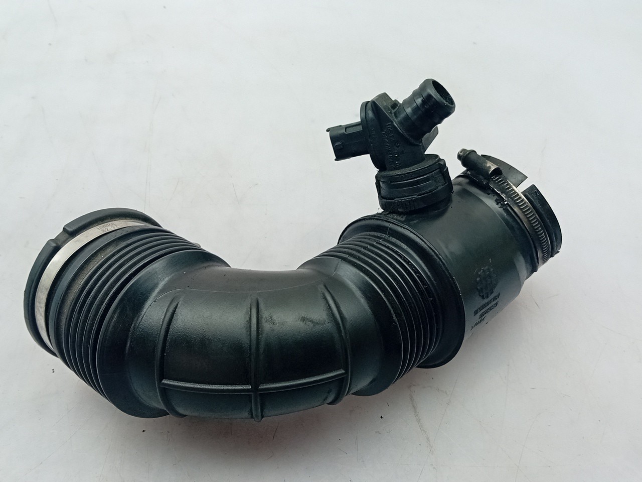 Tubo do intercooler OPEL Insignia A (G09) Imagem-1