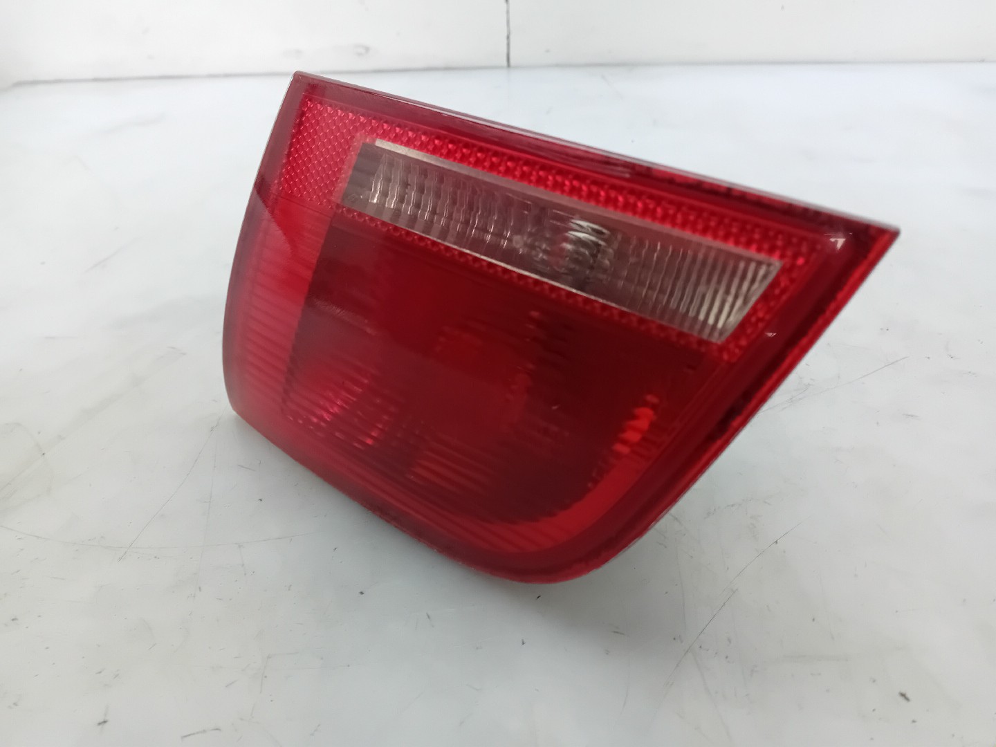Right Tailgate light AUDI A3 (8P1) Imagem-1