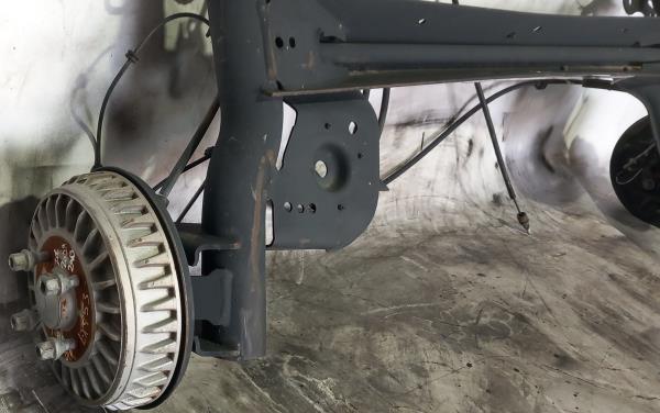 Rear axle with drum brakes RENAULT Zoe (BFM_) Imagem-1