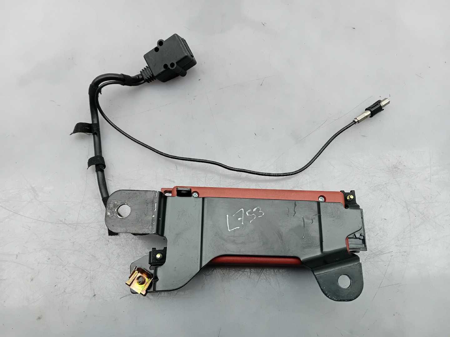Módulo USB / AUX / IPOD AUDI A6 Avant (4B5, C5) Imagem-1