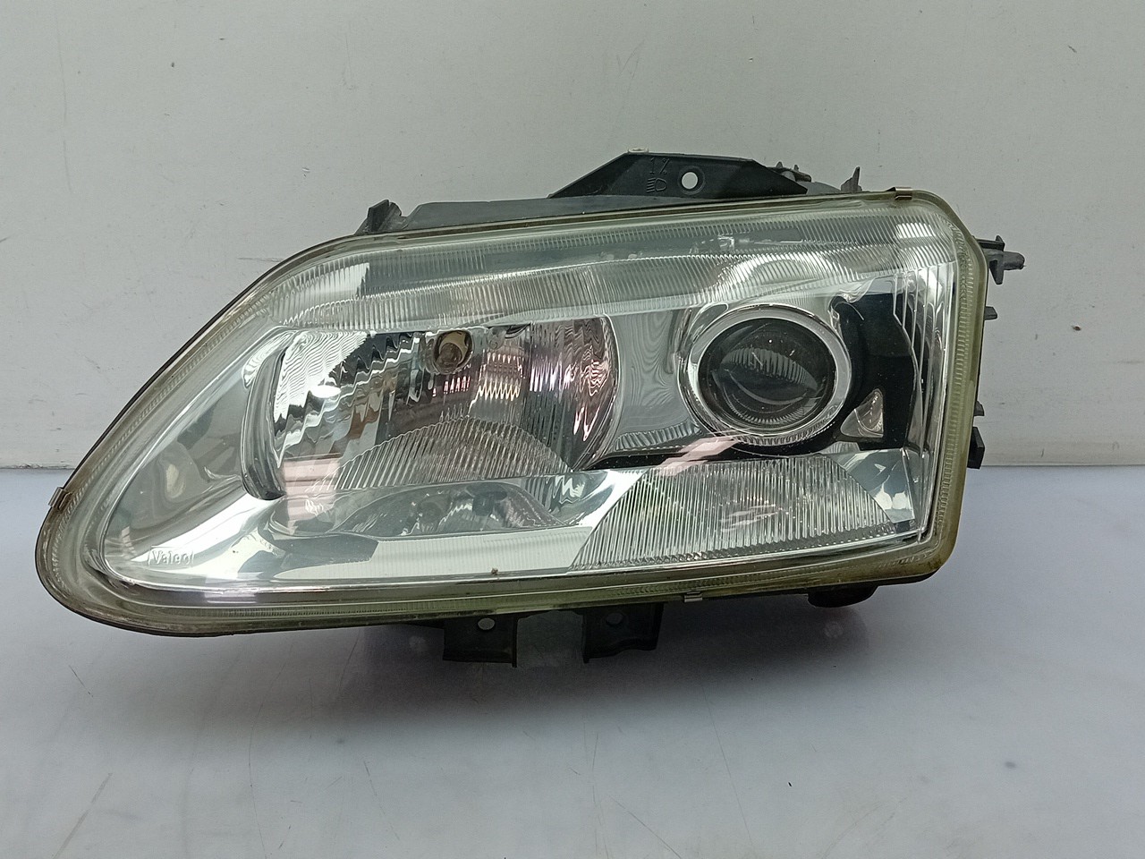 Left Headlight