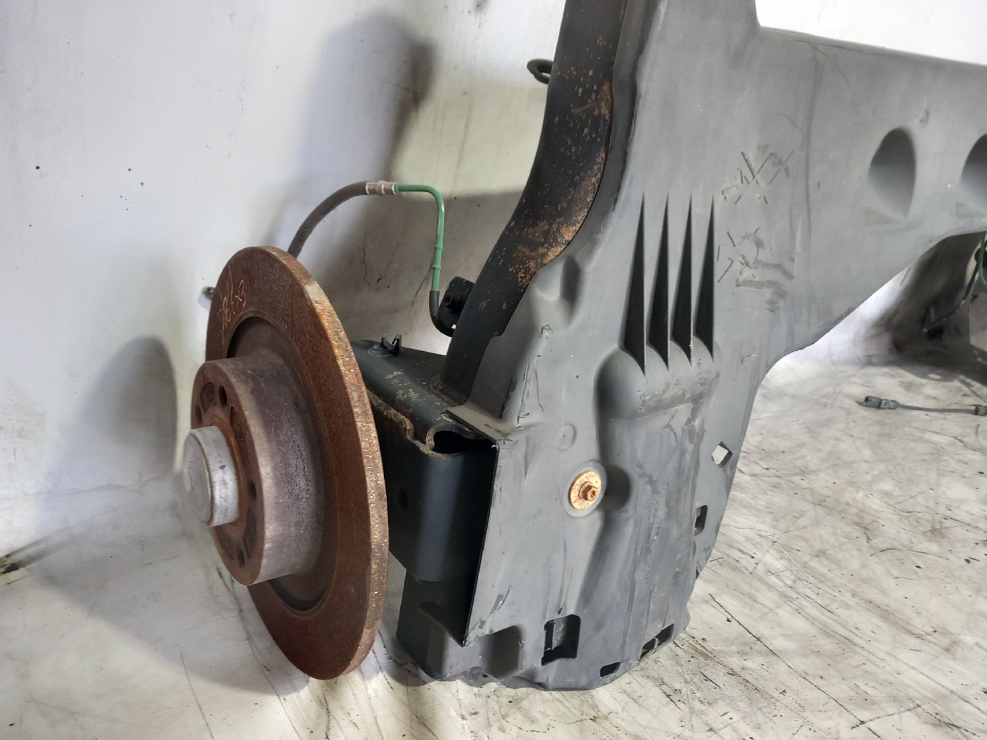 Essieu arrière à disques RENAULT Laguna III (BT0/1) Imagem-1