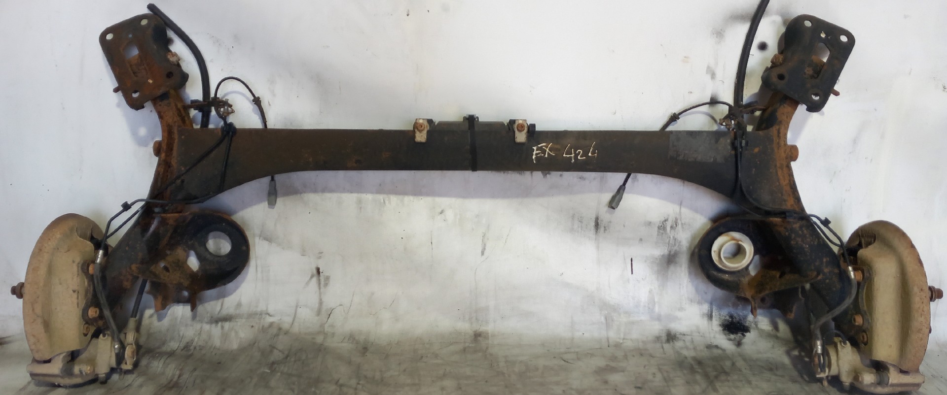Rear axle with discs
