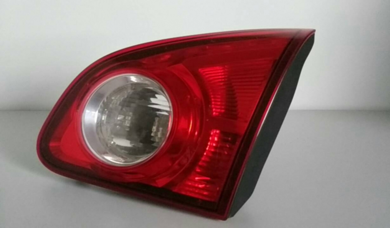 Right Tailgate light