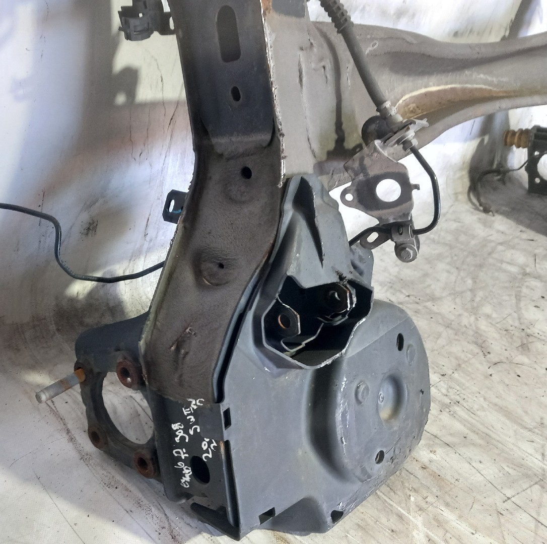 Rear axle with discs PEUGEOT 308 SW II Van (LC_) Imagem-1