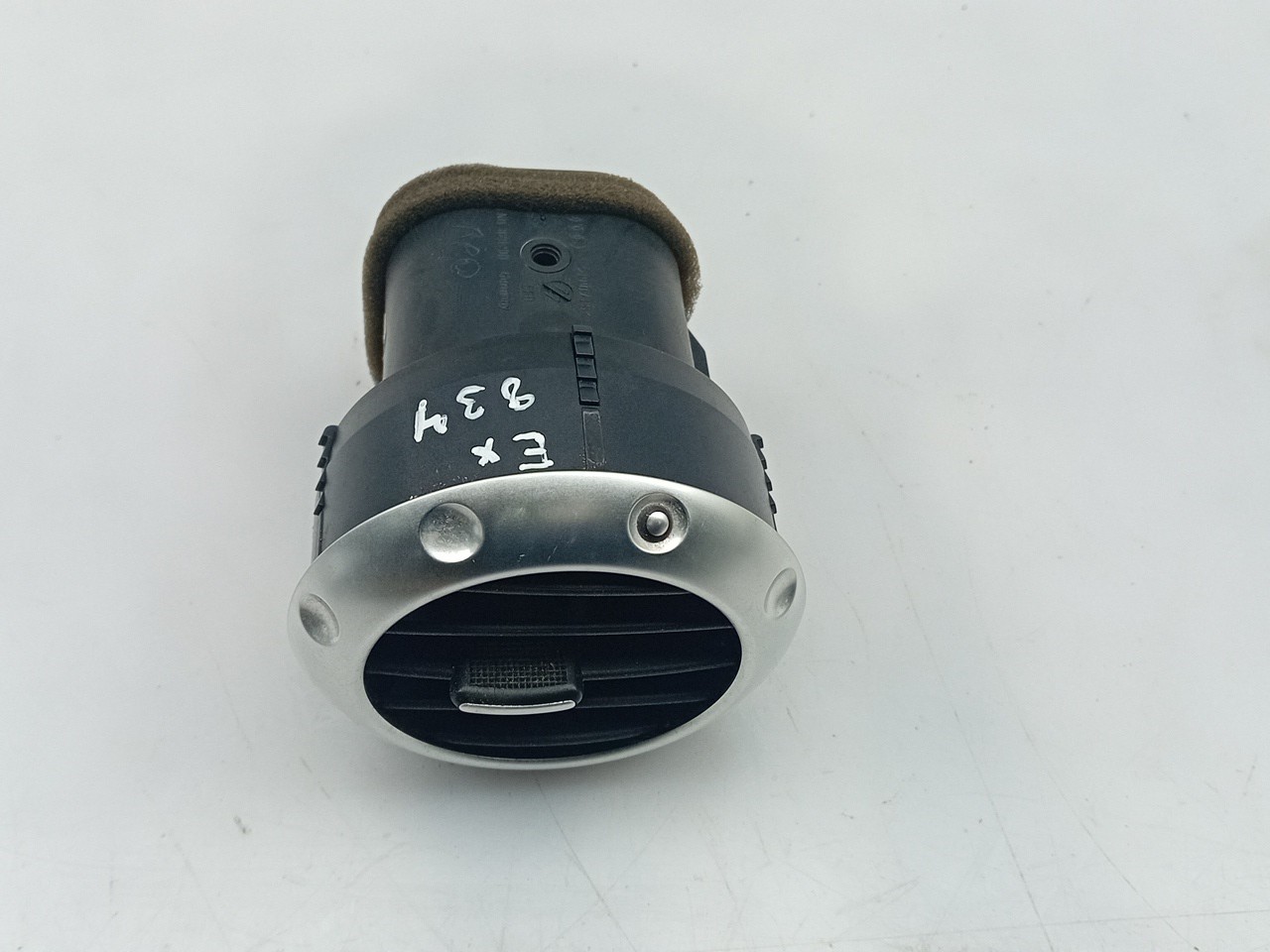 Difusor / saída de ar AUDI TT (8N3) Imagem-1