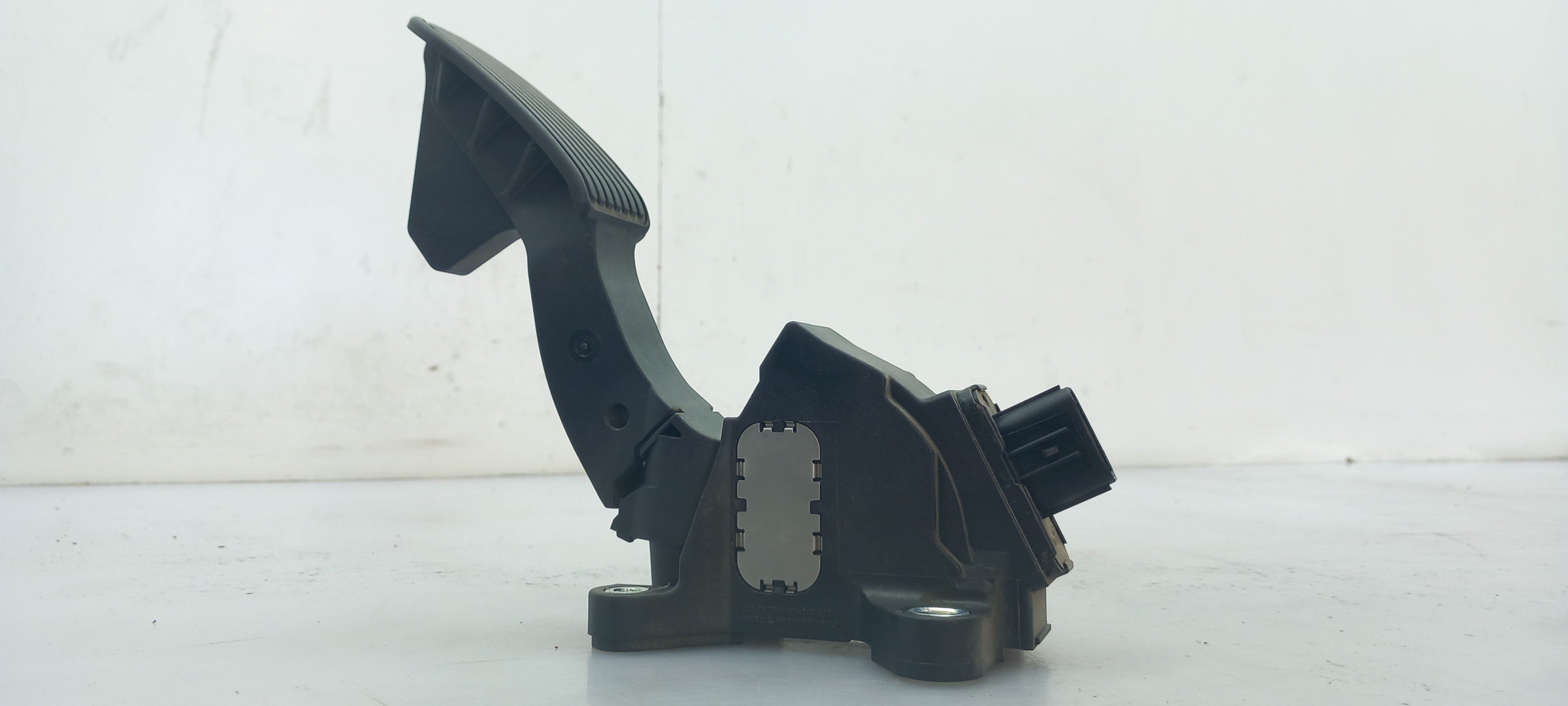 Pedal acelerador