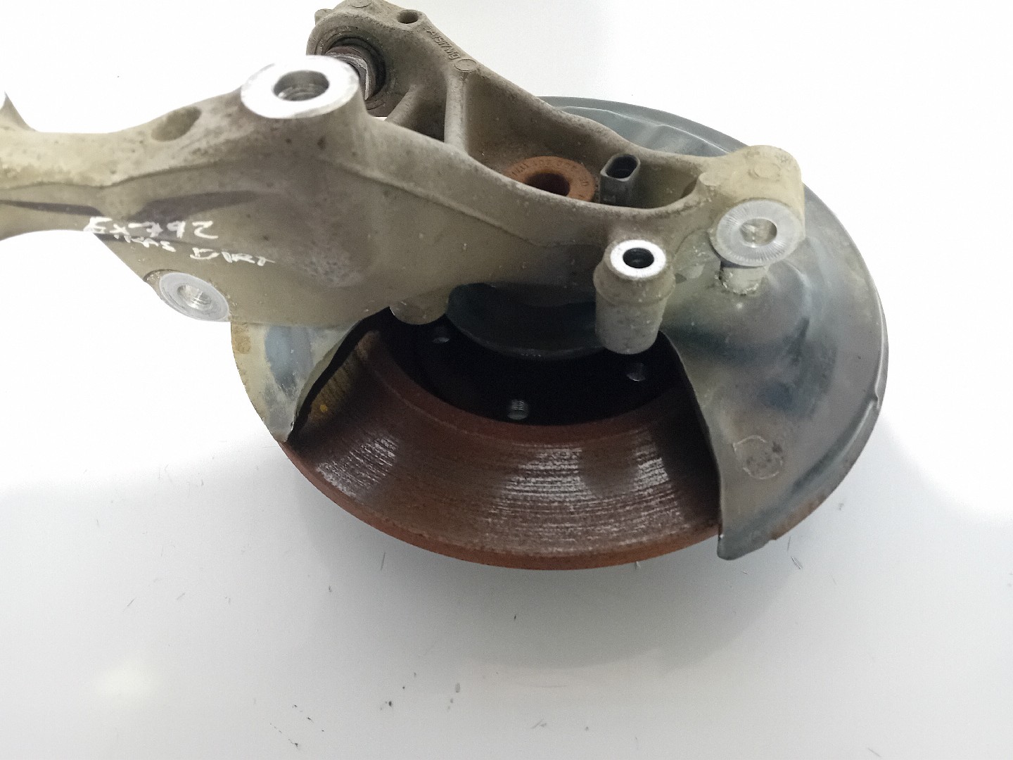 Right rear steering knuckle VOLKSWAGEN Tiguan (AD1, AX1) Imagem-1