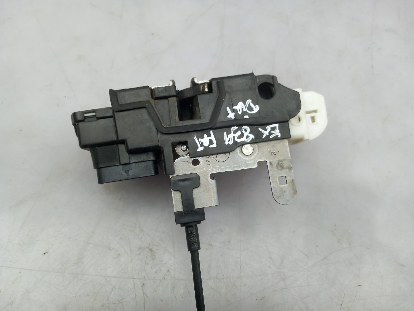 Cerradura / cierre puerta delantero derecho VOLVO V40 Hatchback Imagem-2