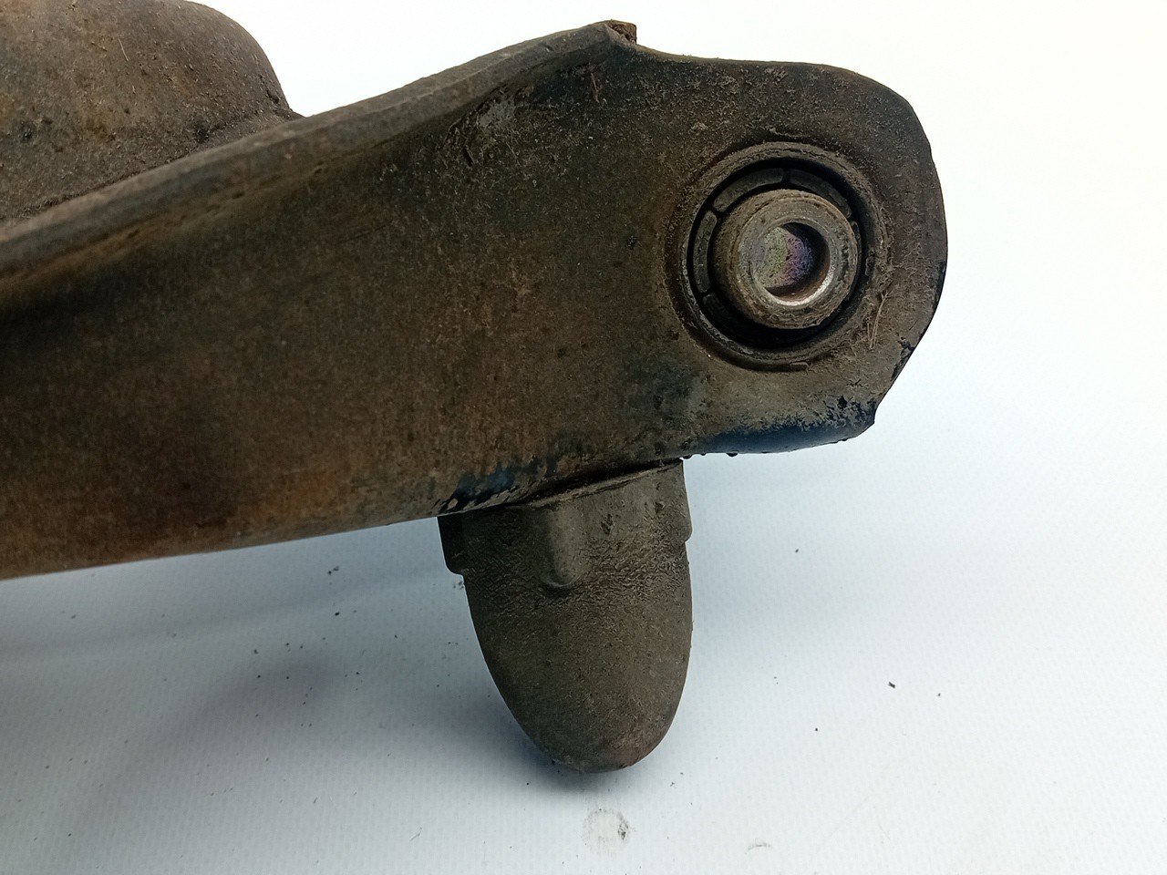Brazo suspensión trasero derecho VOLVO V40 Hatchback Imagem-2
